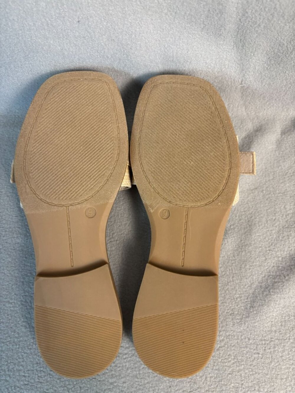 Anne Klein Capara Sandals Raffia Buckle With Crystal Accents Size 9M Beige NWOB. - Picture 8 of 8